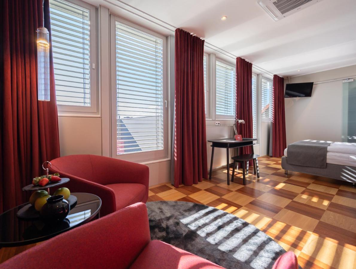 The New Yorker Hotel Koeln-Messe Екстериор снимка