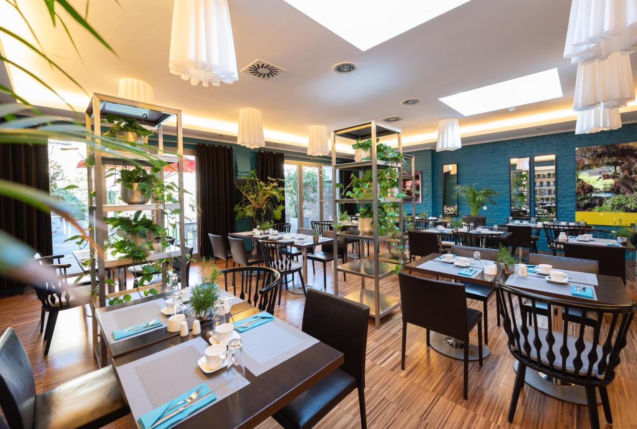 The New Yorker Hotel Koeln-Messe Екстериор снимка